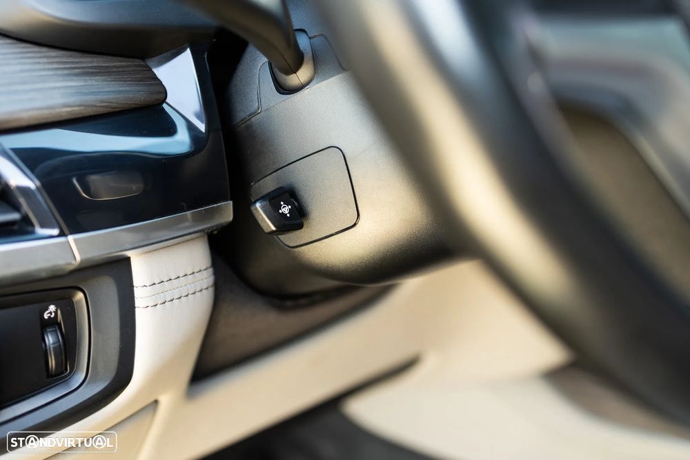 BMW X5 xDrive40e - 53