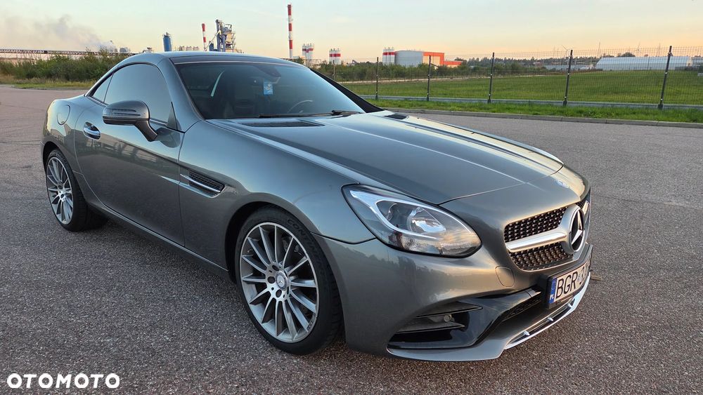 Mercedes-Benz SLC 300 9G-TRONIC - 10