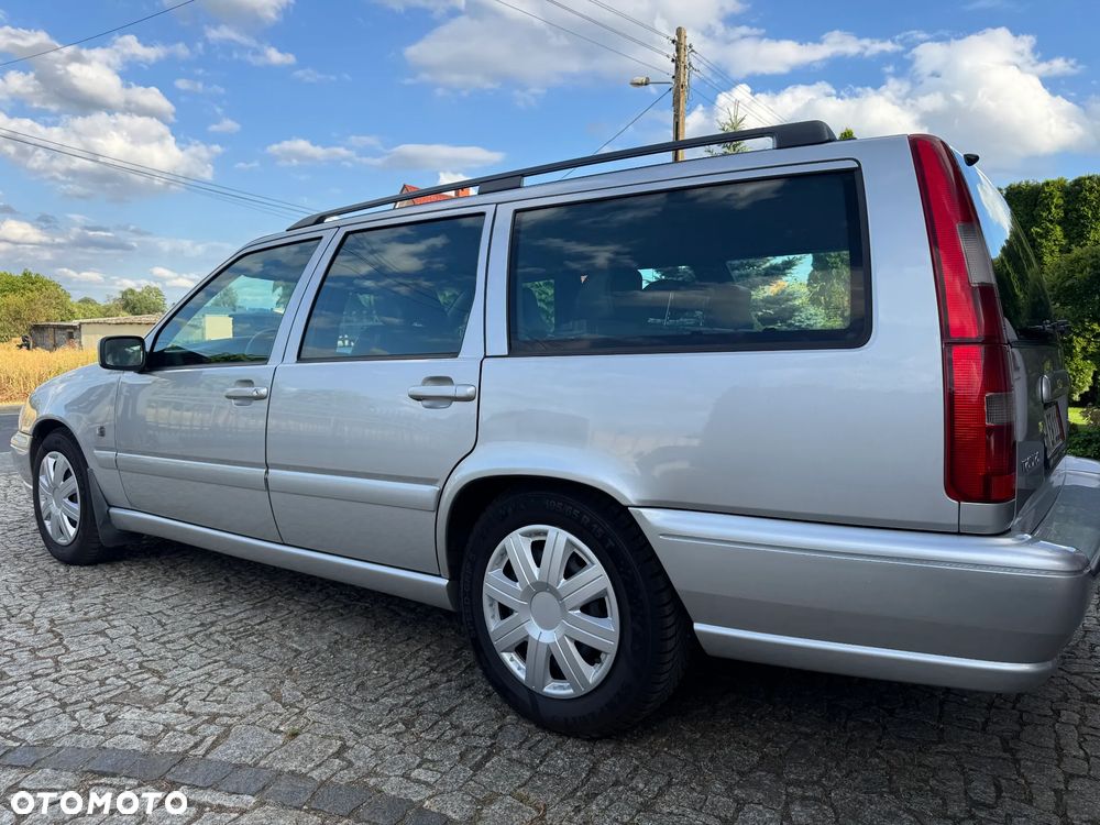 Volvo V70 2.4 T - 10