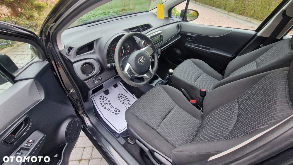 Toyota Yaris 1.4 D-4D - 12