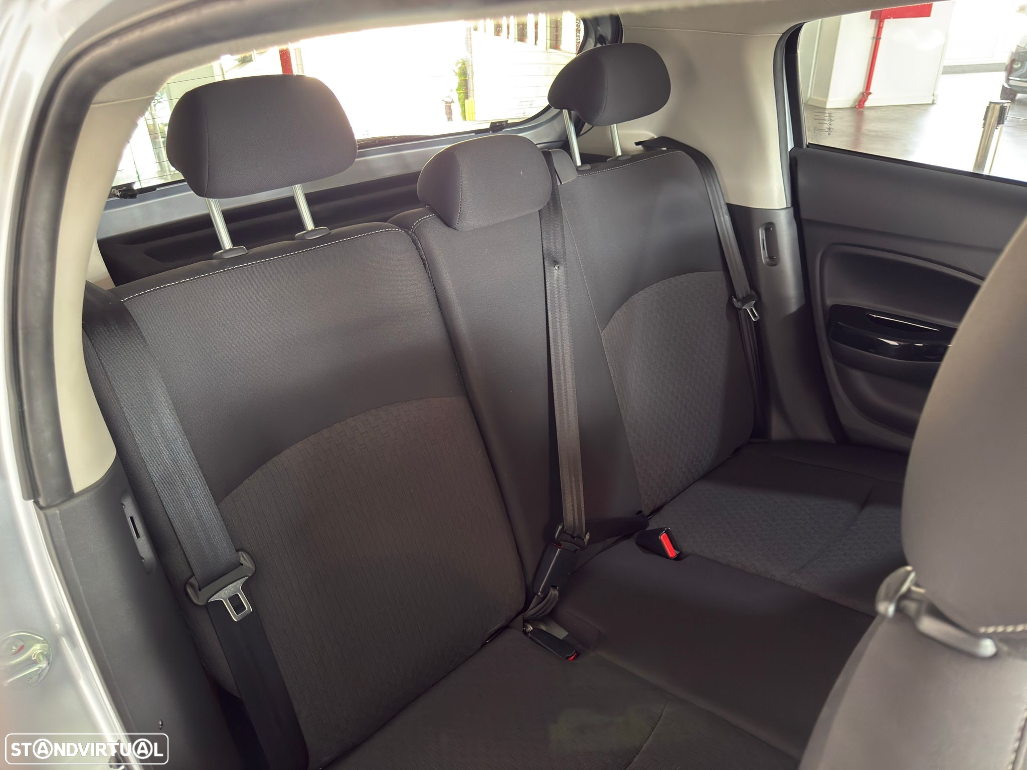 Mitsubishi Space Star 1.2 Intense - 16