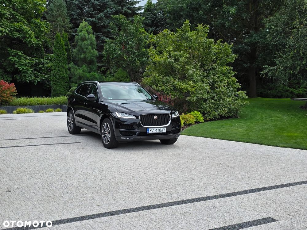 Jaguar F-Pace P250 AWD R-Dynamic Black - 16