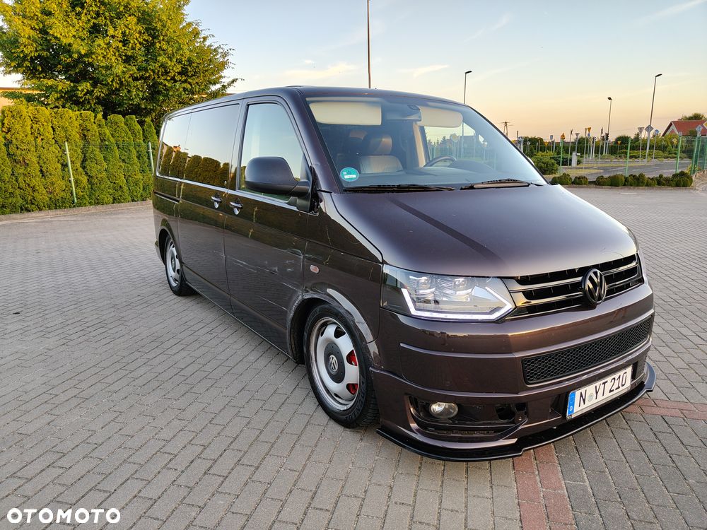 Volkswagen Multivan - 19