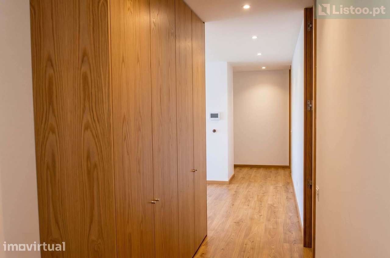 Apartamento T3 Novo c/ Varanda e Garagem - Oportunidade Única - Grande imagem: 3/23