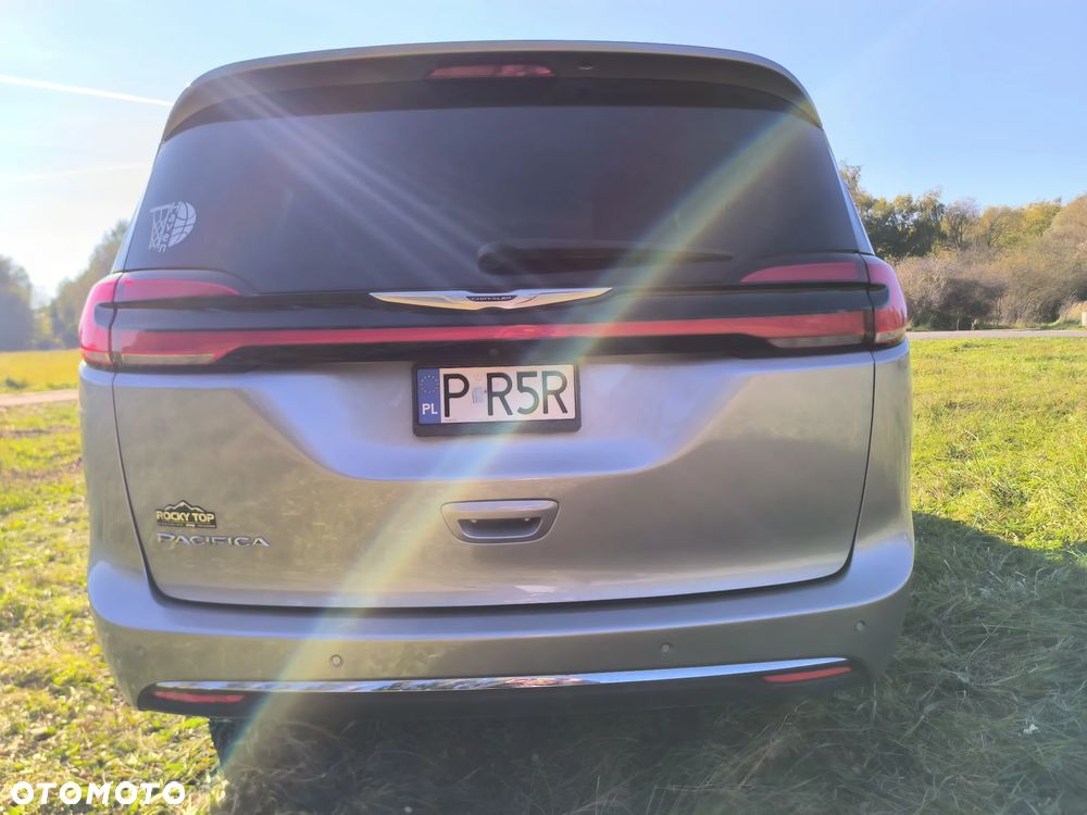 Chrysler Pacifica - 19