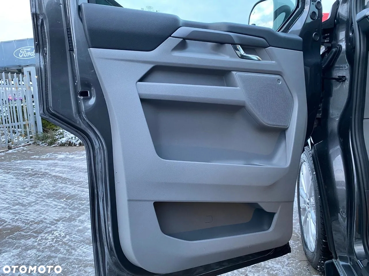 Ford Tourneo Custom 2.0 EcoBlue 320 L2 Titanium - 8