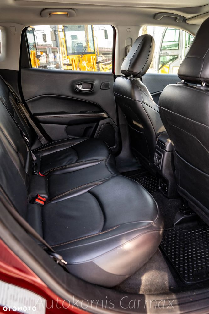 Jeep Compass - 22
