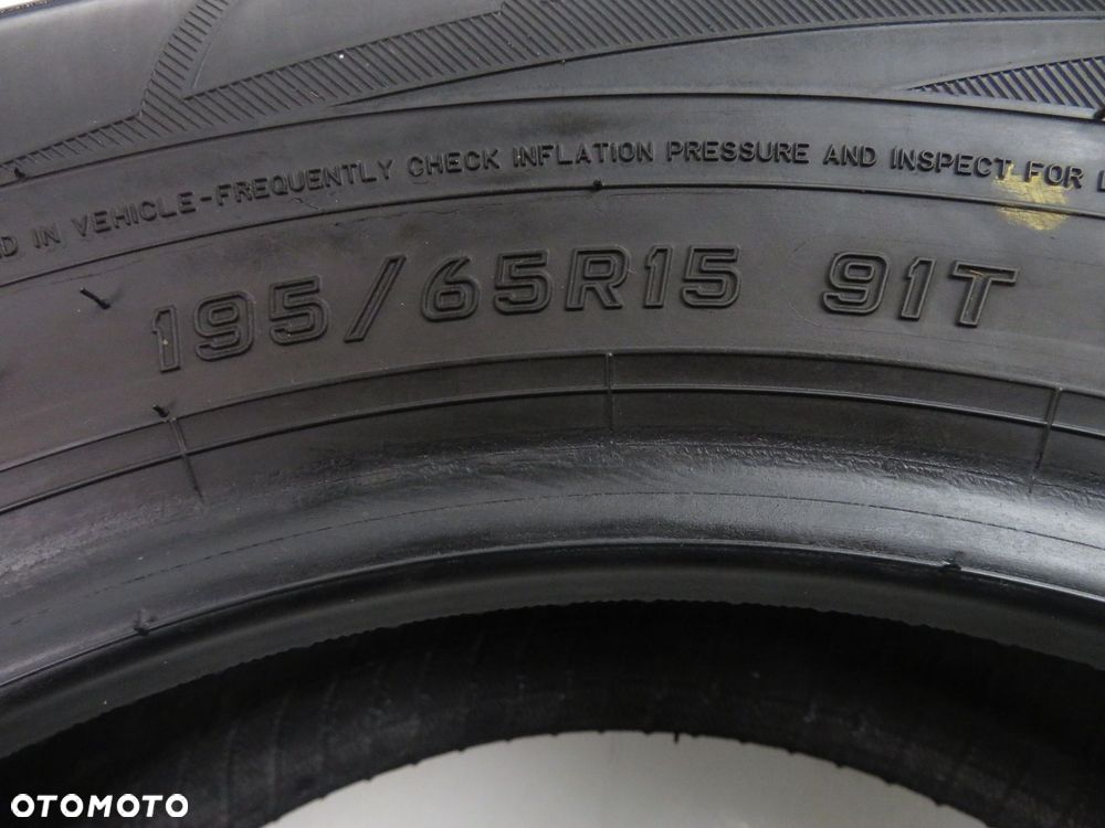 185/65R15 OPONA ZIMOWA Falken EuroWinter HS01 91T - 3