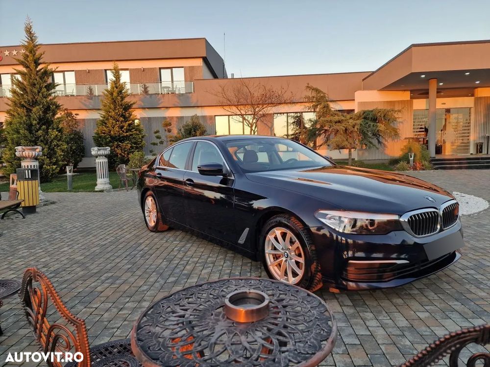 BMW Seria 5 520d Aut. Luxury Line - 2