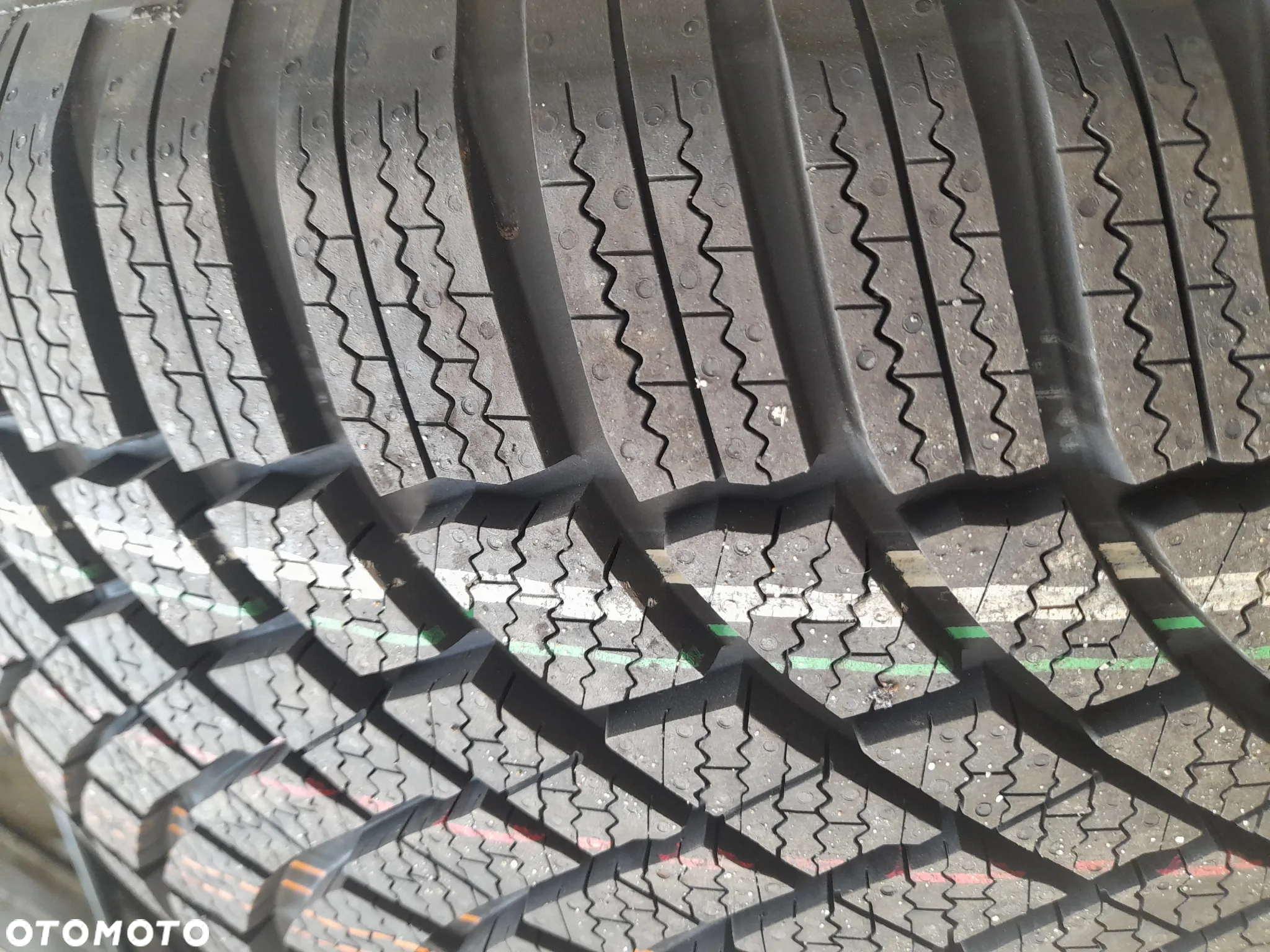Opony zimowe Bridgestone Blizzak LM005 235/50R20 100T M+S - 7