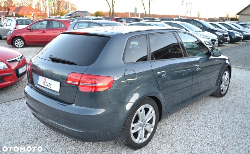 Audi A3 Sportback - 16