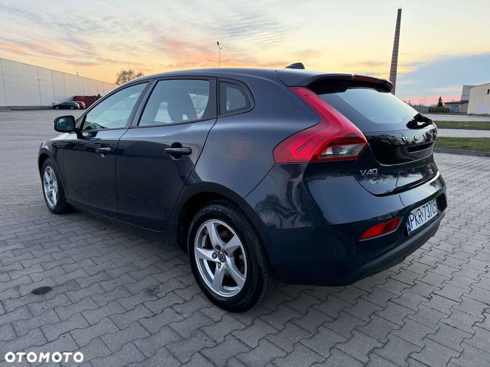 Volvo V40 D2 - 6