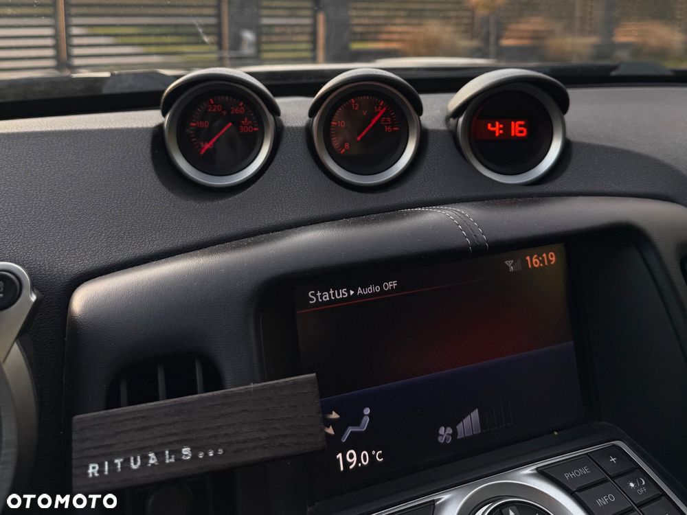 Nissan 370 Z 3.7 V6 - 17