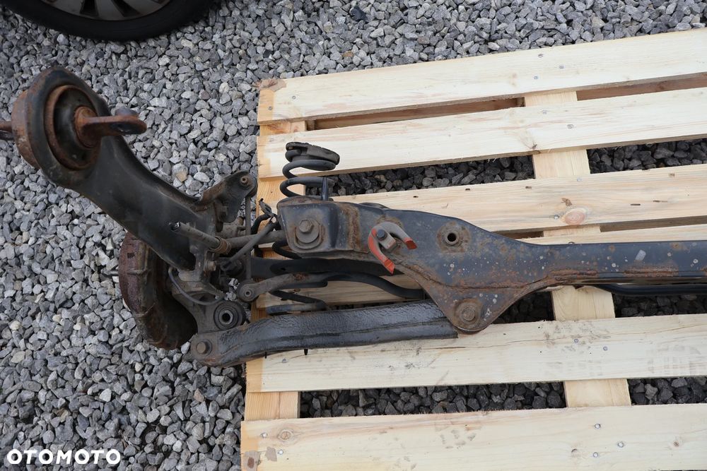 KIA CEED I 1.4 1.6 2.0 KOMBI BELKA ZAWIESZENIA TYŁ TYLNA TRAWERS SANKI 06-12 WAHACZE - 10