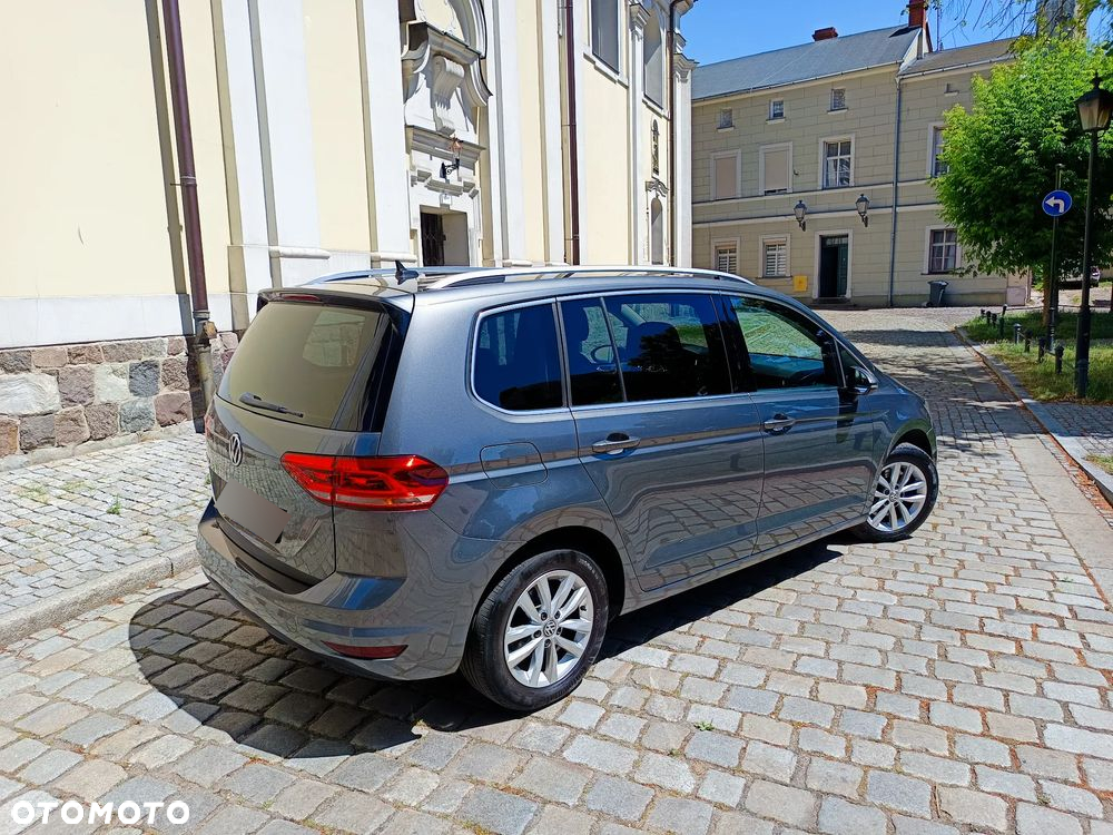 Volkswagen Touran 2.0 TDI BMT Highline DSG - 32