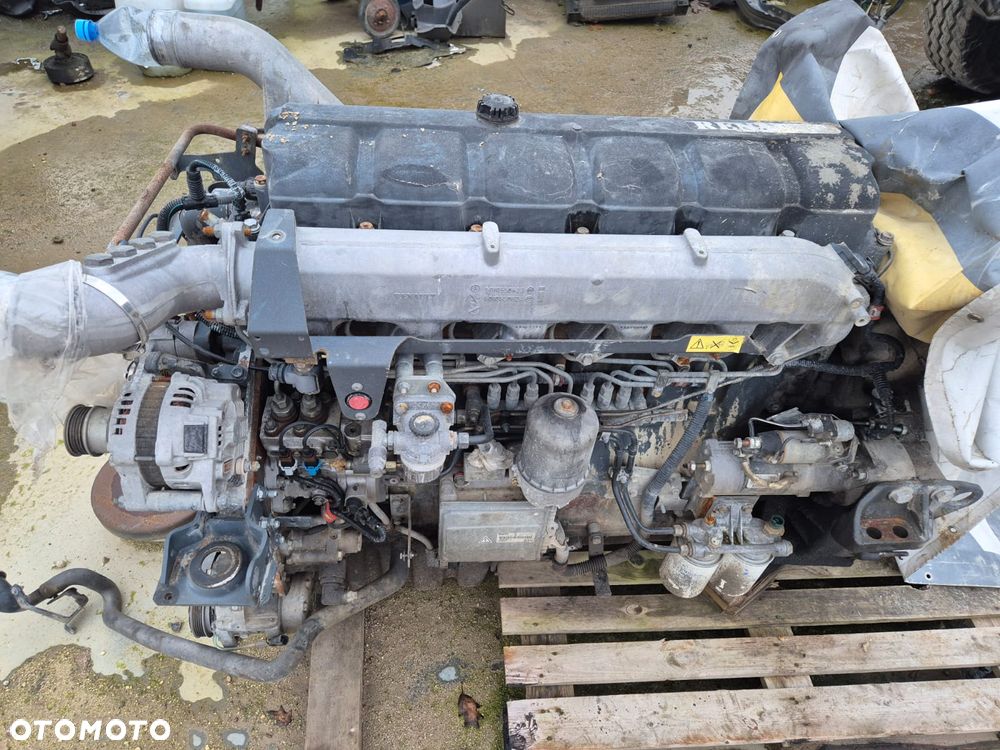 Renault kerax 2005 r silnik kompletny