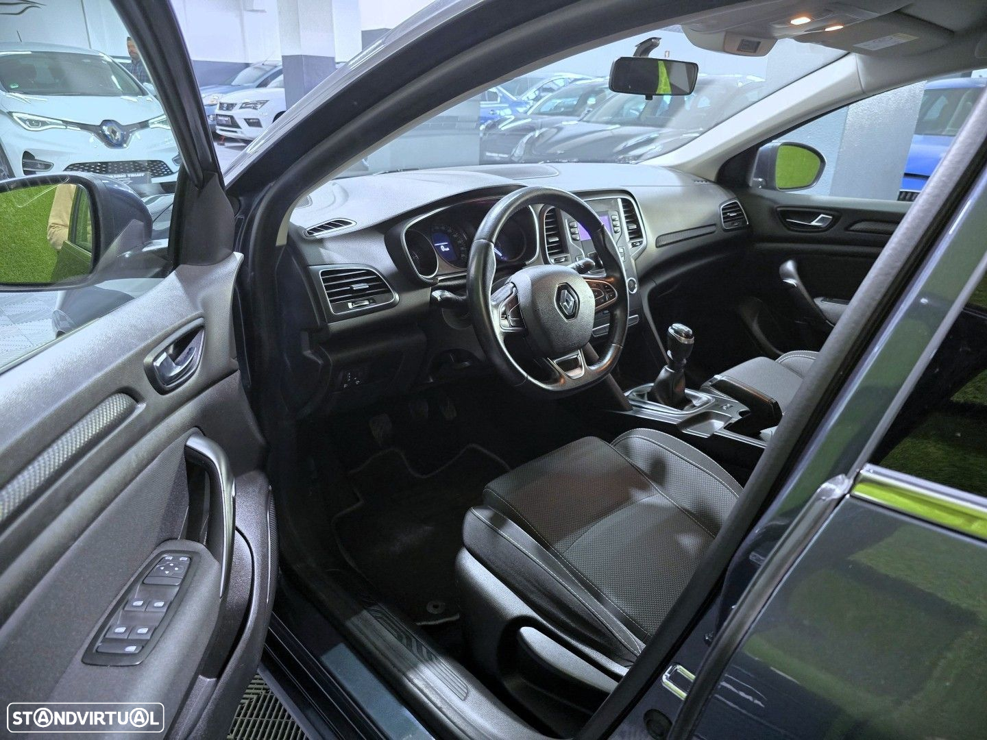 Renault Mégane 1.5 Blue dCi Zen - 10
