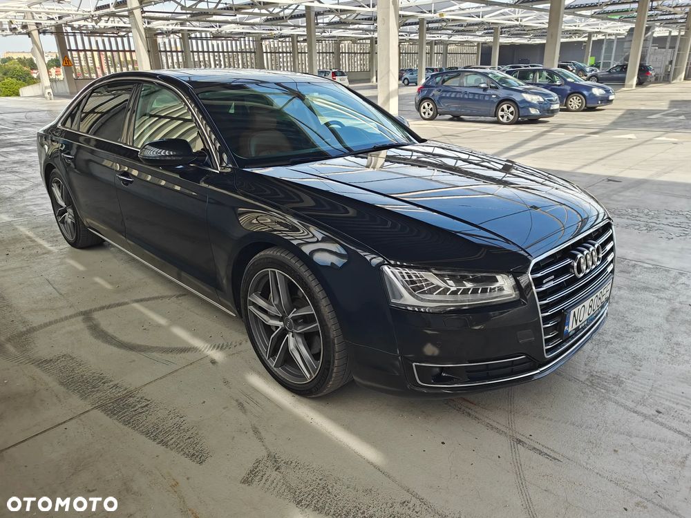 Audi A8 - 12