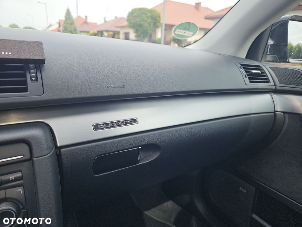 Audi A4 Avant 2.0 TDI DPF quattro - 11