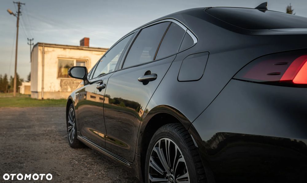 Toyota Corolla 1.8 Hybrid Selection - 14