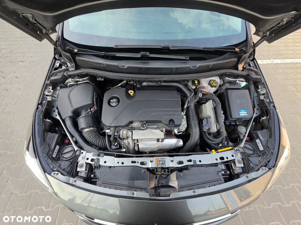 Opel Astra 1.4 Turbo Innovation - 31