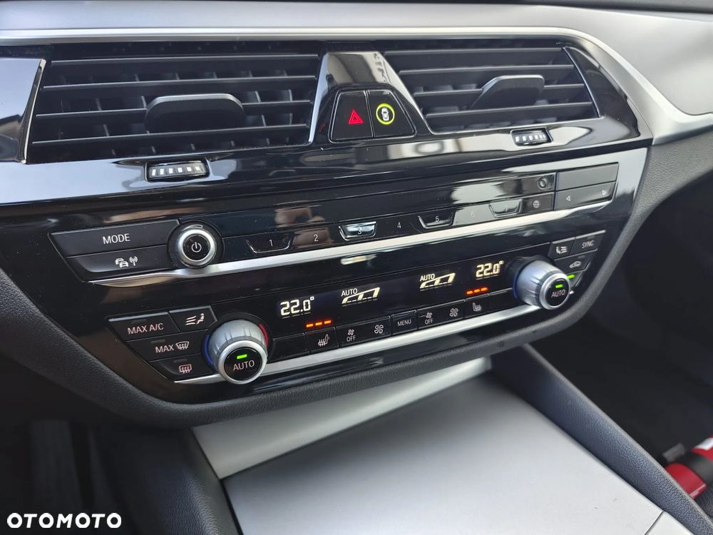 BMW Seria 5 518d - 9