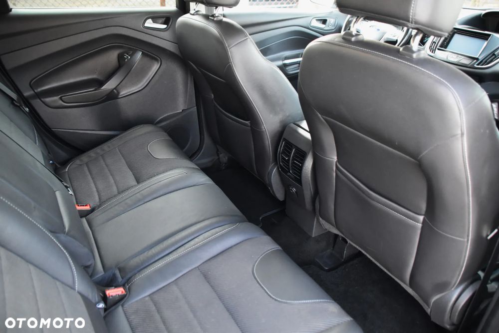 Ford Kuga 2.0 TDCi 4x4 Titanium - 11