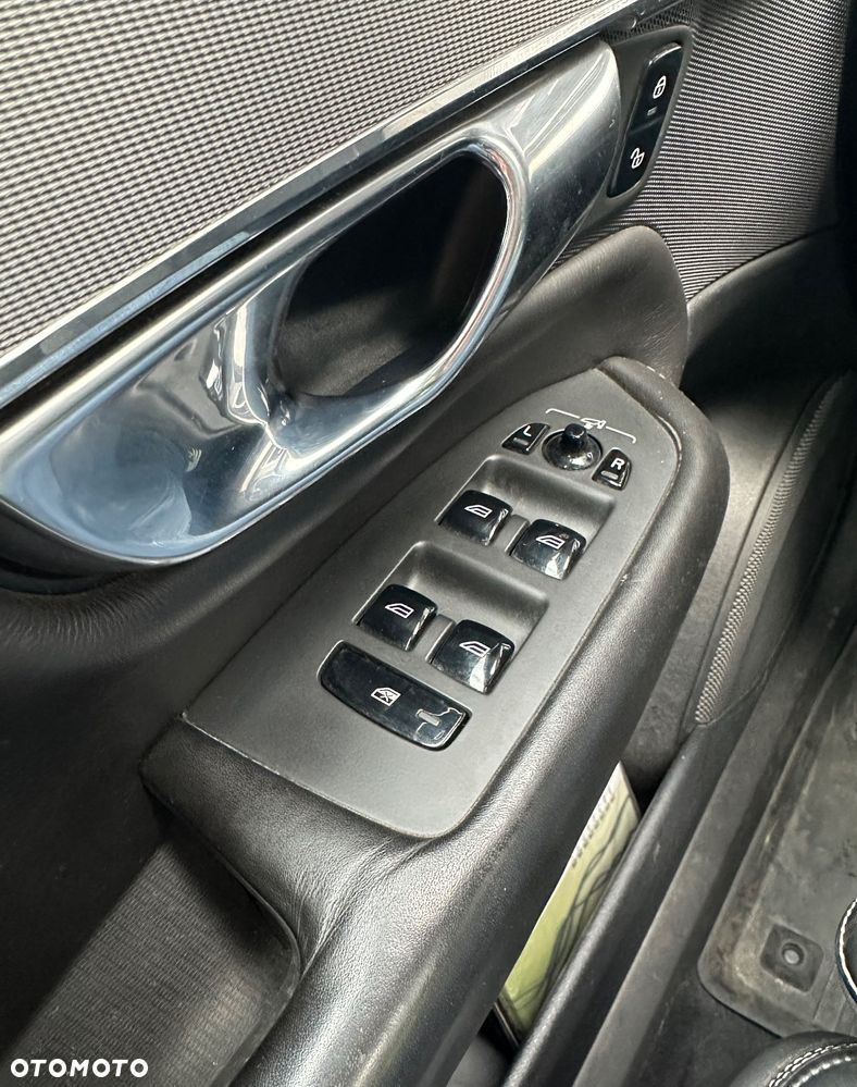 Volvo XC 90 D5 AWD Geartronic Inscription - 9