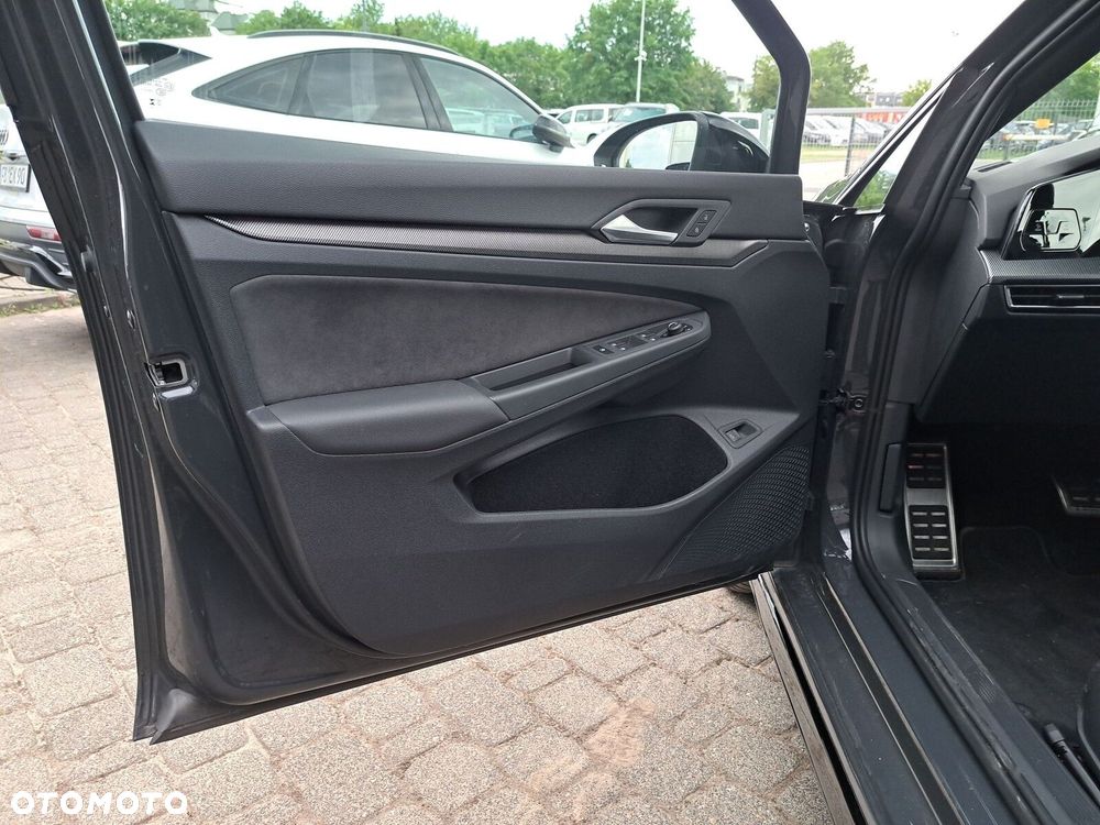 Volkswagen Golf Variant 2.0 TDI R-Line Plus DSG - 16