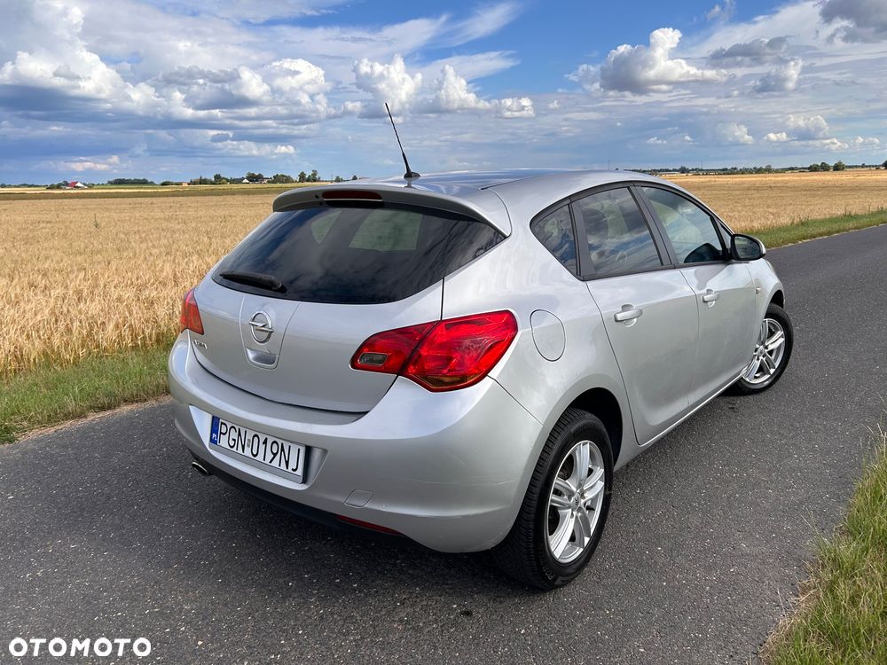 Opel Astra 1.4 Turbo - 8