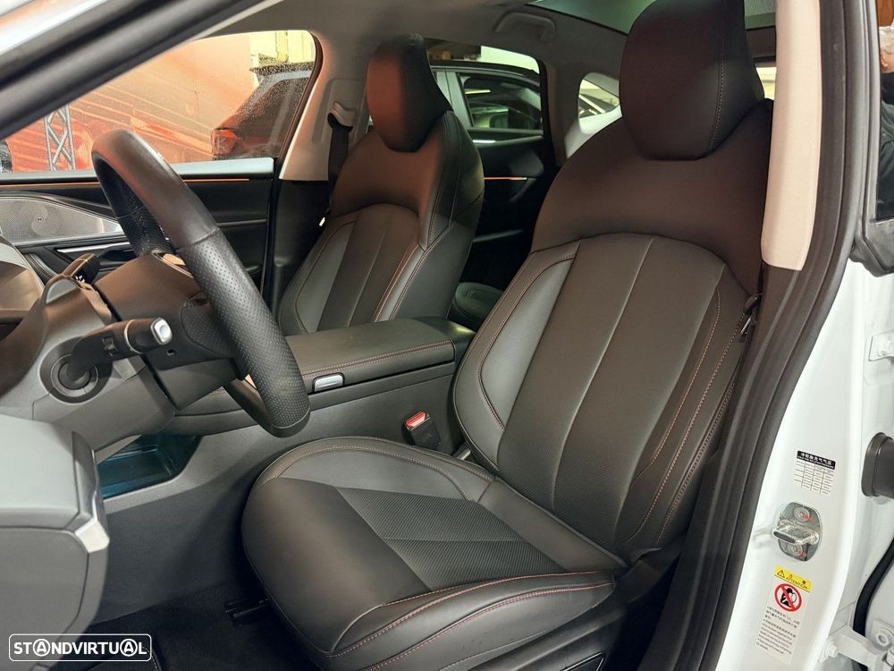 Xpeng P7i 86.2 kWh Long Range - 6