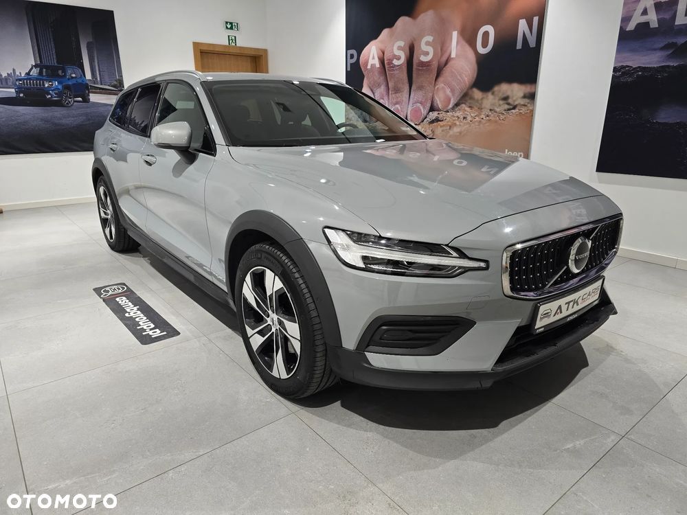 Volvo V60 B4 D Core - 4