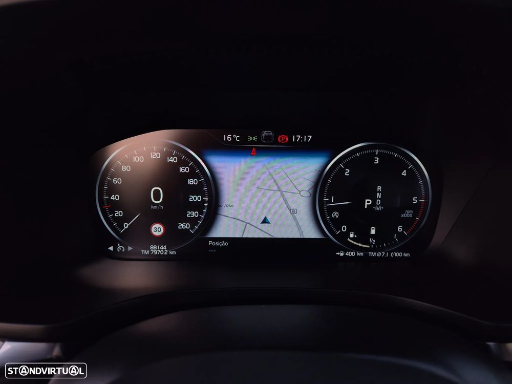 Volvo V60 2.0 B4 R-Design Geartronic - 28