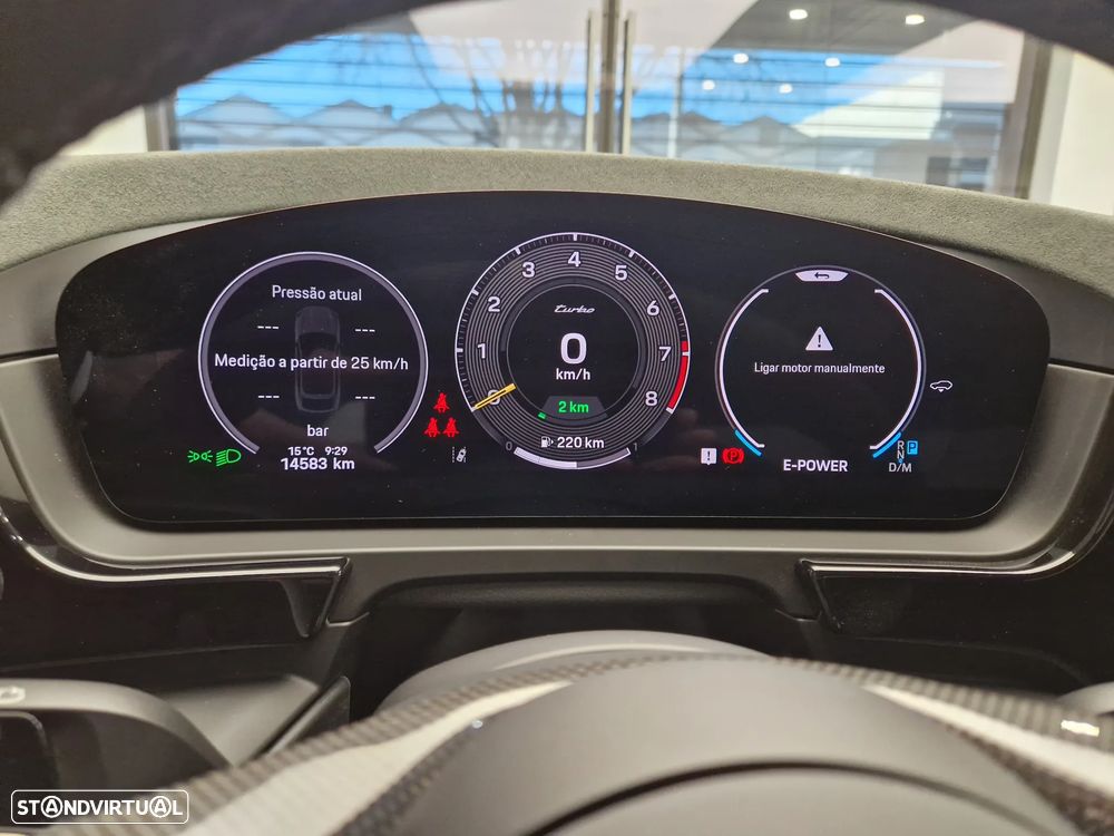 Porsche Cayenne Coupé Turbo E-Hybrid Pacote GT - 32