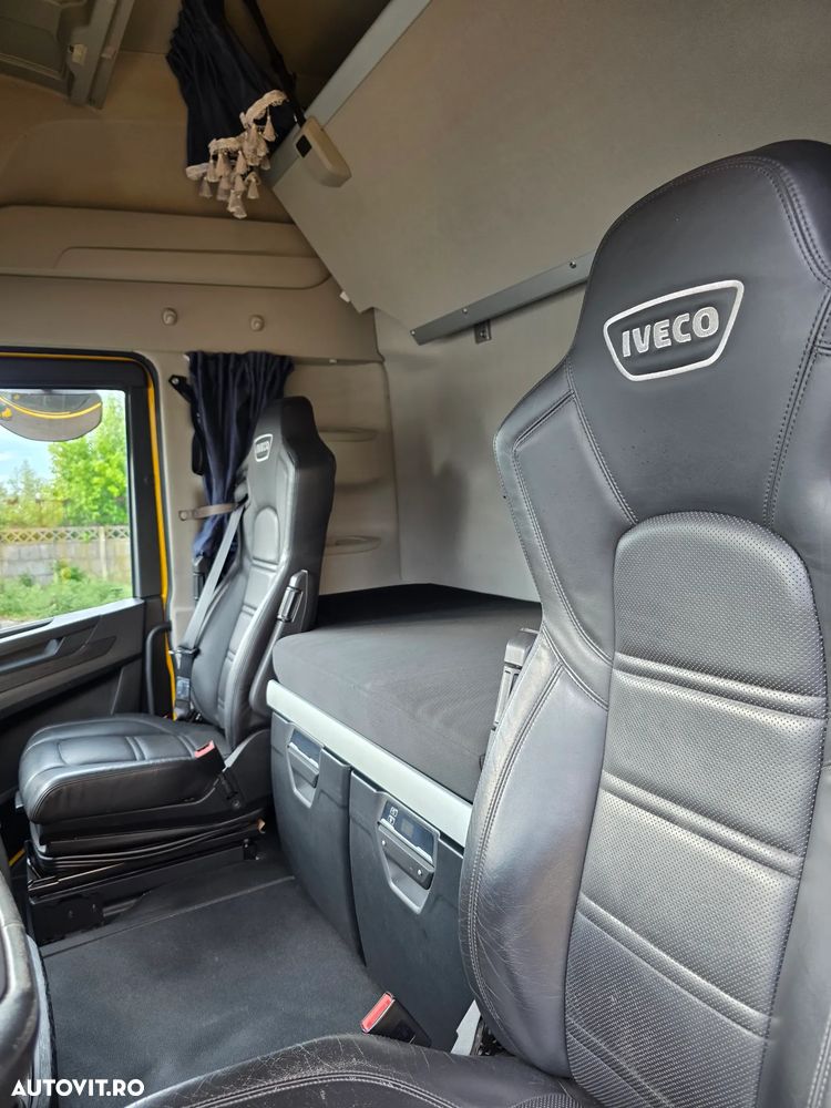 Iveco Stralis Hi-Way - 11
