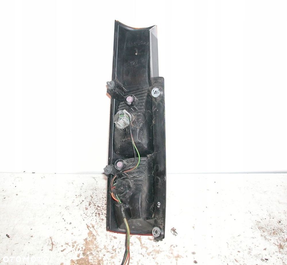 SUZUKI IGNIS LAMPA TYŁ TYLNA PRAWA - 2