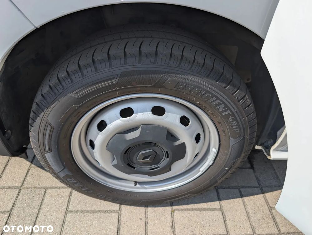 Renault Trafic LONG 58tys.km. przebiegu - 34