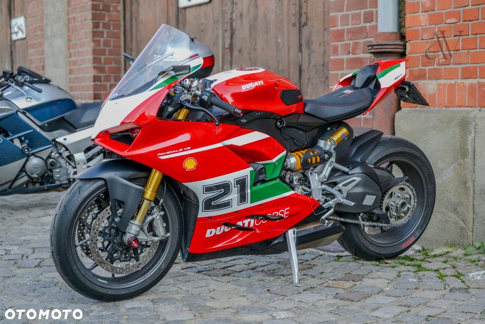 Ducati Panigale V2 - 1