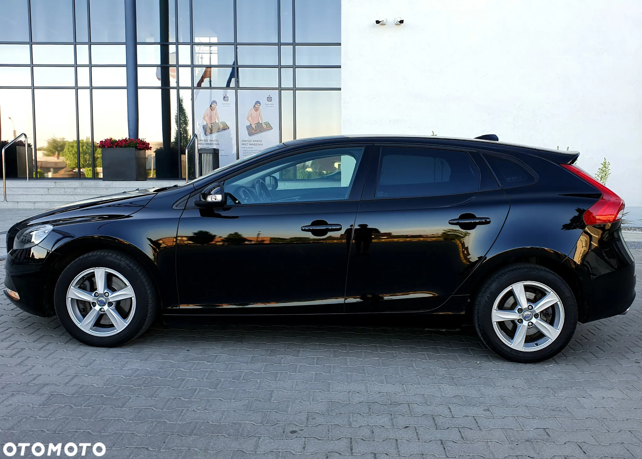 Volvo V40 D4 Momentum - 7