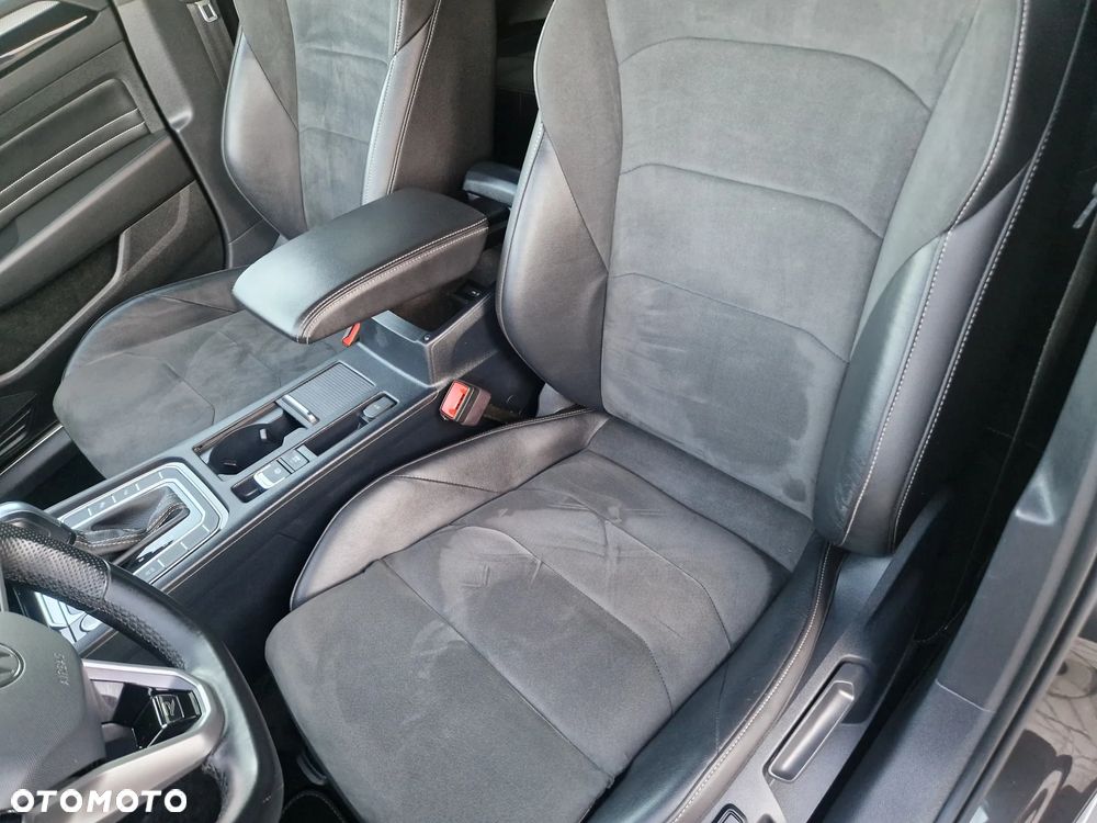 Volkswagen Arteon 2.0 TDI SCR 4Motion DSG R-Line - 20