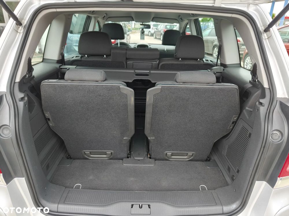 Opel Zafira - 13