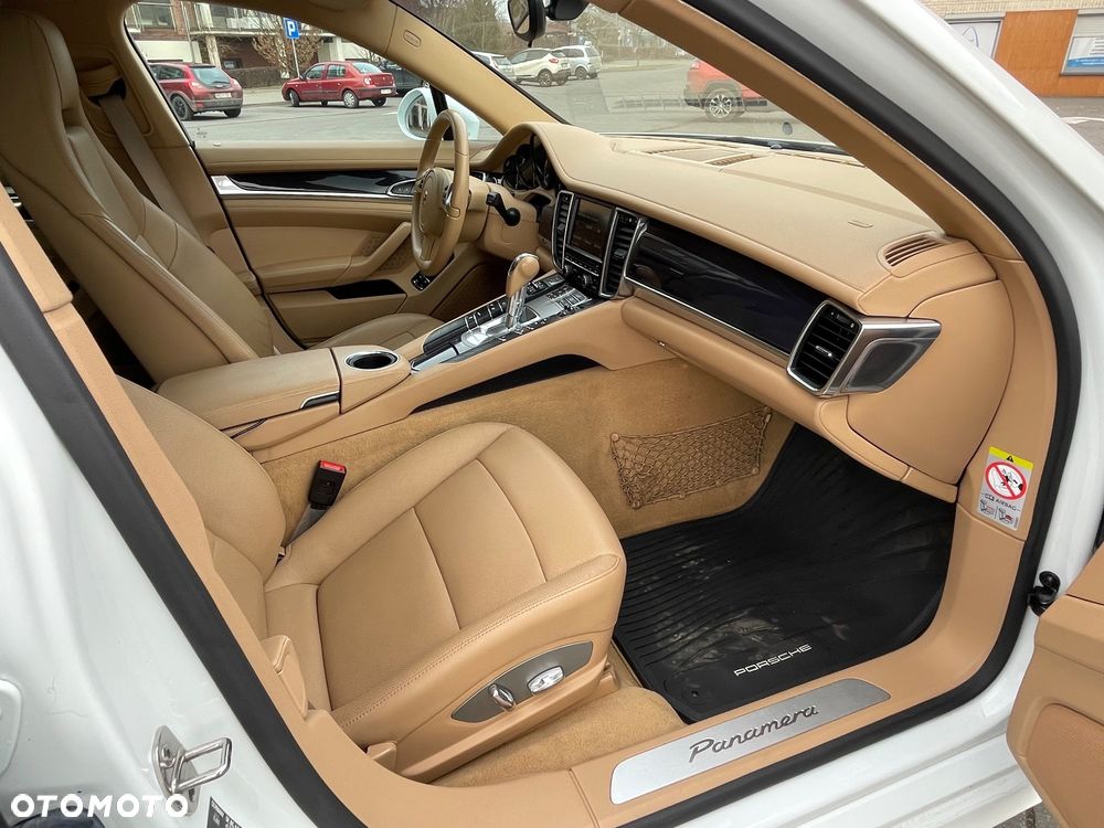 Porsche Panamera Diesel - 23