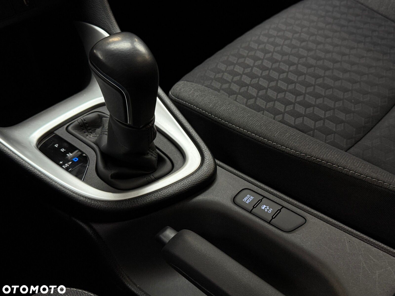 Toyota Yaris - 27
