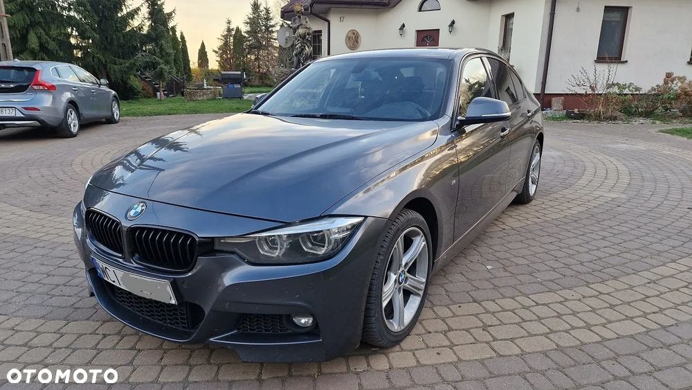 BMW Seria 3 318d M Sport Shadow - 16