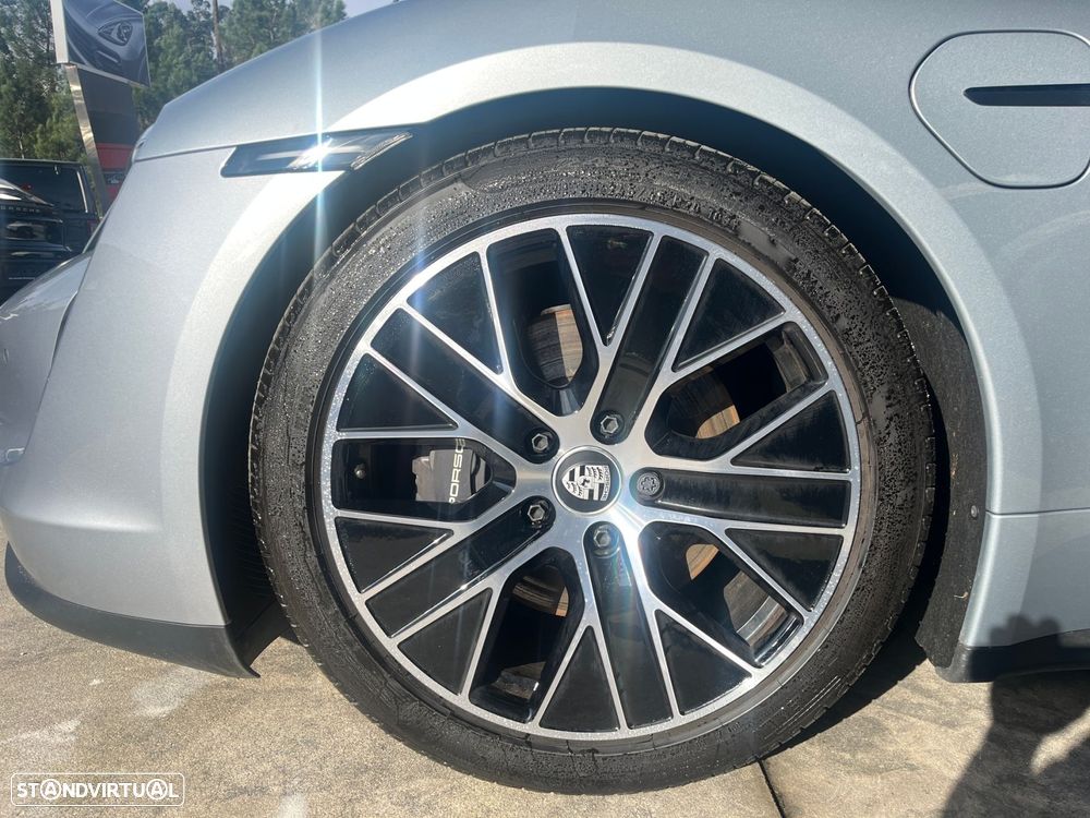 Porsche Taycan Standard - 15