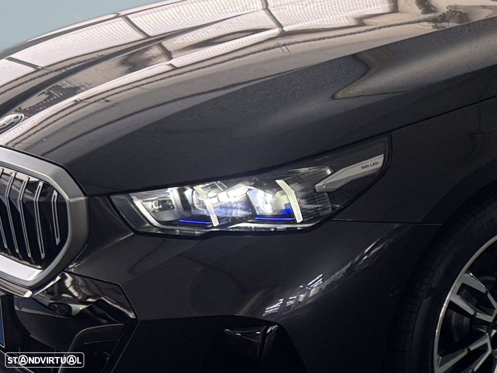 BMW 530 e Pack Desportivo M - 5