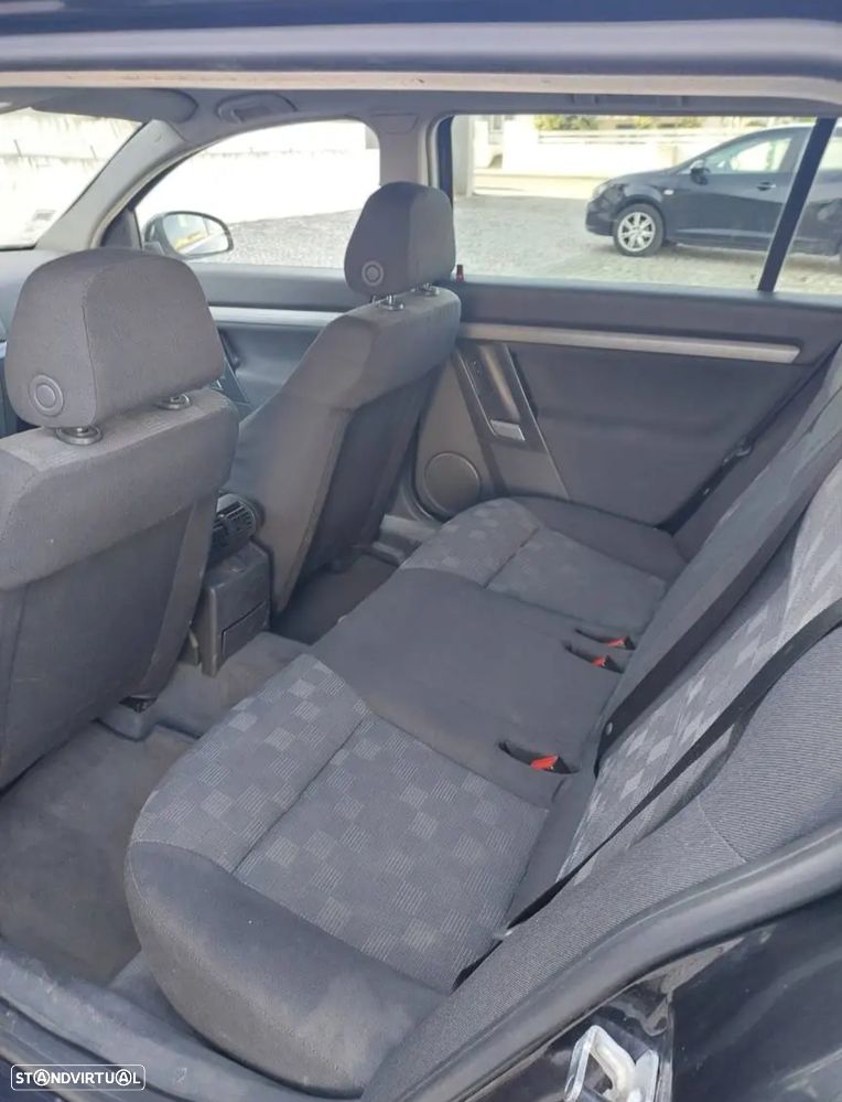 Opel Vectra Caravan - 9