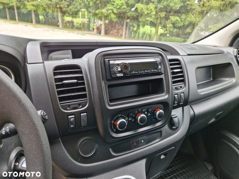 Renault Trafic - 10