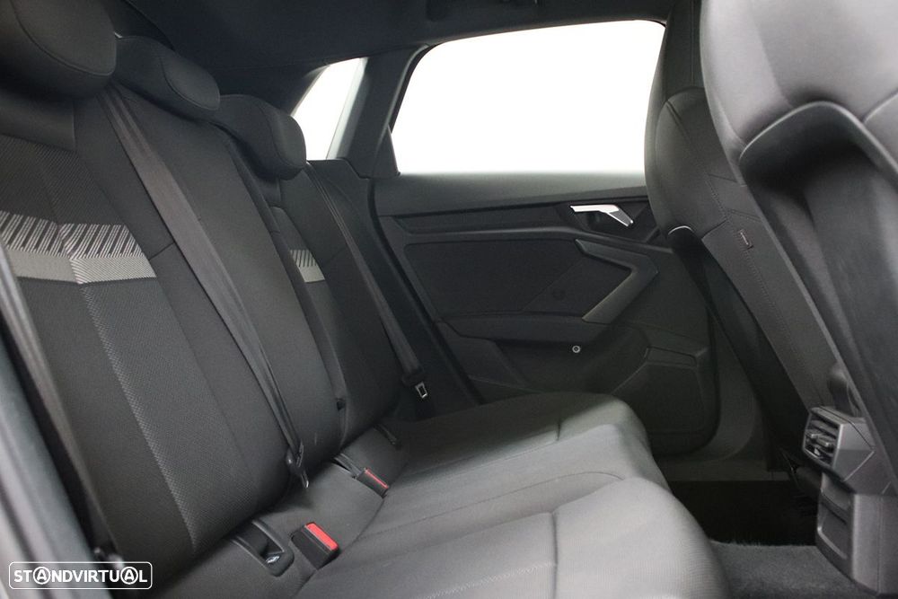 Audi A3 Sportback 45 TFSIe S line - 23