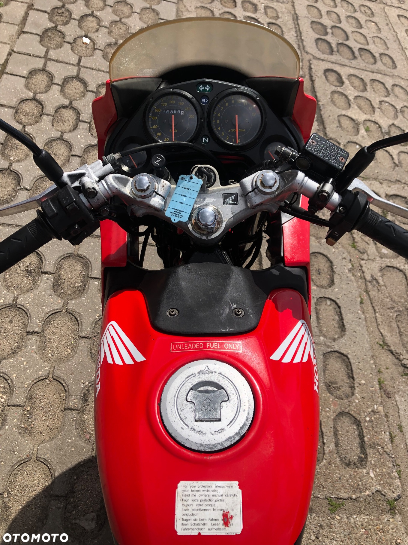 Honda CBR - 12